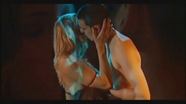 Naughty America: Big tit erotiska filmer gratis Milf Casca anlitar ett proffs för att visa Ava hur suger & knullar kuk på PorrHD