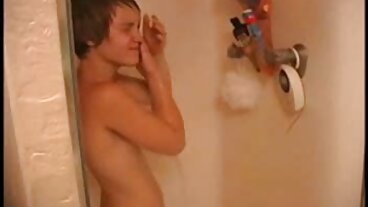 Kinky svensk erotik styvsyster förför sin styvbror och knullar hans hjärnor