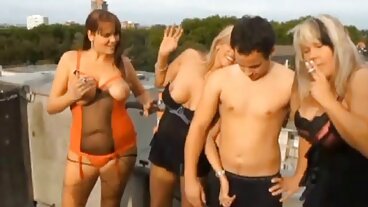 SVART Sexiga blonda Venera Maxima gratis erotik blir DPed av 2 stora BBC på PorrHD