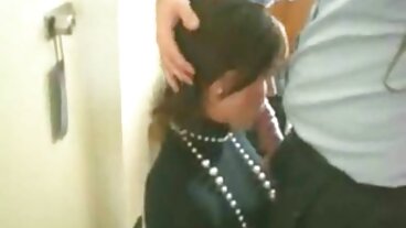 Djup fittmassage erotisk film gratis för en smal brud