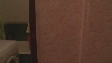 Anal Games värmer upp ryska skönheter på gratis erotiska filmer ett ögonblick