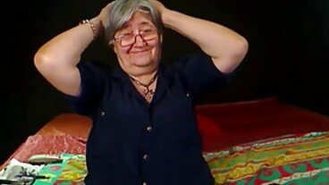 Classy Cosmia redo för ebenholts kuk att sensuell erotik behaga hennes rätt
