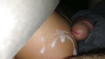 Manlig porrstjärna bröt sin svensk erotisk kuk, men sjuksköterskan Jasmine är här!