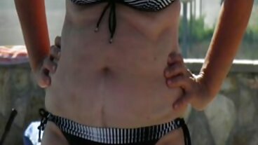 Den kukhungriga mamman Joslyn kollar in erotiskafilmer sin välutrustade styvson
