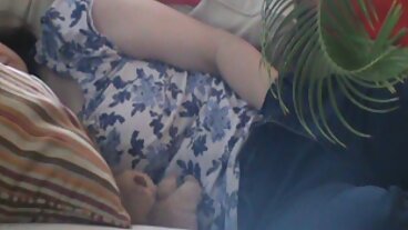Russian Institute: Analsex i köket porrfilm massage på PorrHD