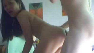 Sexiga Sydney Cole redo att erotisk film gratis passa sin svarta kuk inuti henne