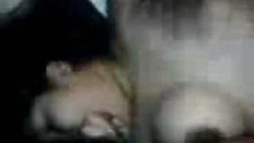 MILFs 1 mot 1 dansk erotisk film Match för Young Dingdong