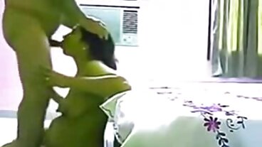 MILF Racheal Cavalli är en TOTAL NINJA lesbisk erotisk film