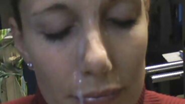 Blonda Roomies slår sig gratis film erotik ihop för ATM Threesome