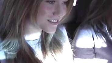 Kimber Woods har erotisk lesbisk film några anala äventyr med sin BF:s rumskamrat